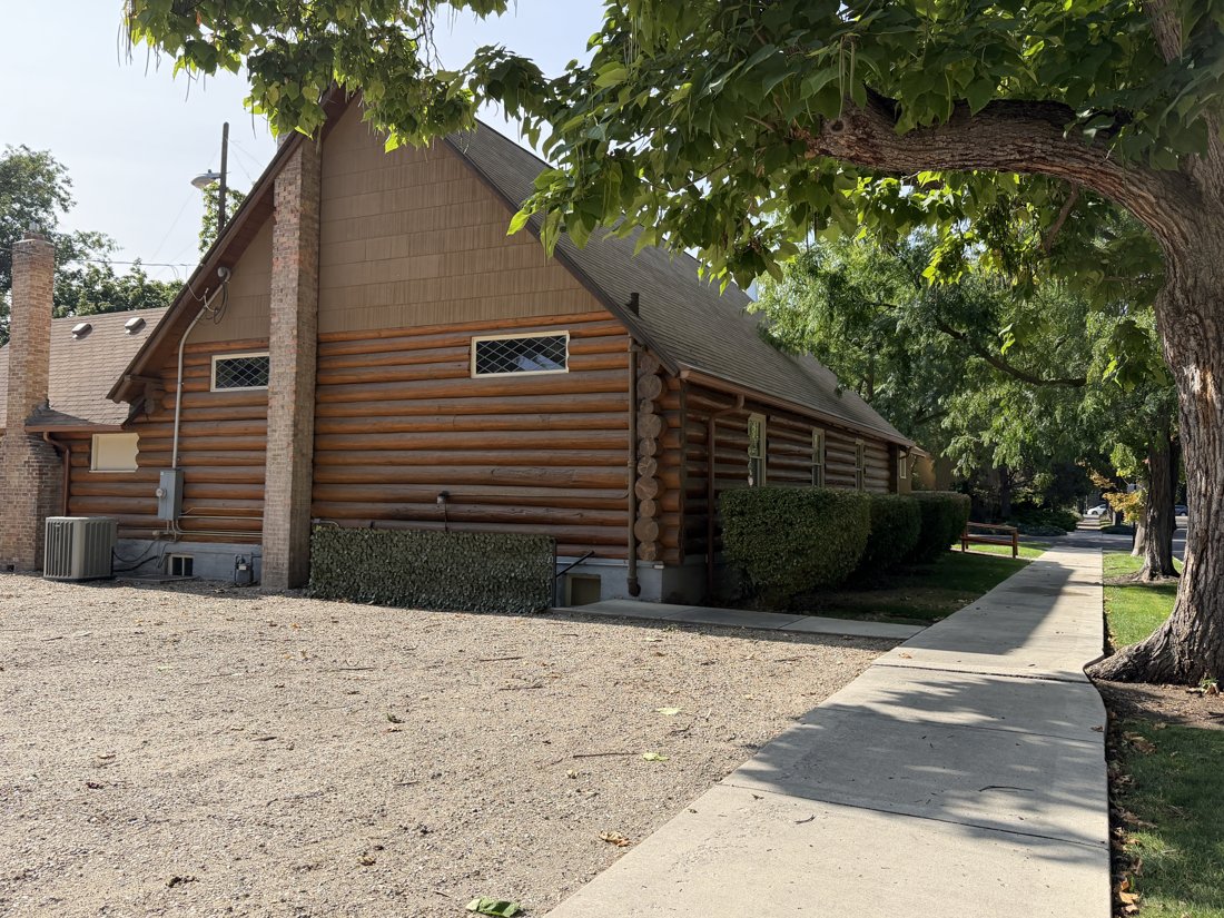 Log Cabin United Brethren church